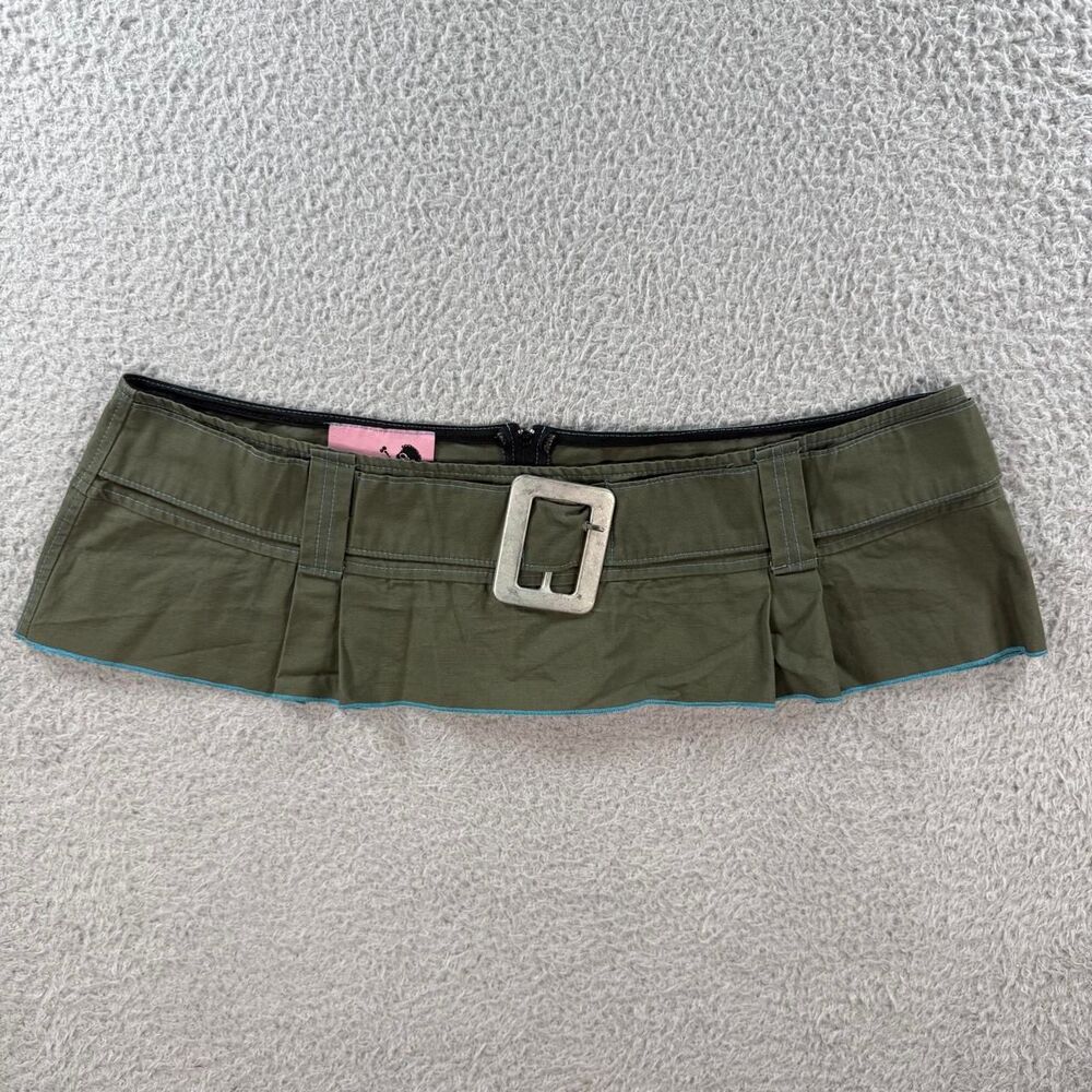Y2K Serious LA Clothing grunge micro mini pleated skirt with belt 💚